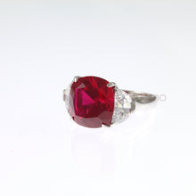 Carica l'immagine nel visualizzatore di Gallery, Anello Argento Rubino Taglio Cuscino