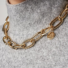 Carica l'immagine nel visualizzatore di Gallery, Collana Girocollo Dorato a Catena Ovale UnoAerre