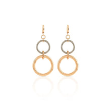 Carica l'immagine nel visualizzatore di Gallery, Orecchini pendenti con cerchi in bronzo placcato oro rosa e nero e chiusura a cerchietto unoaerre